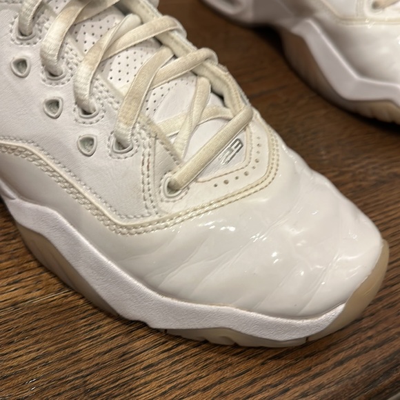 JORDAN B’LOYAL KIDS - Size 4.5 Y - Picture 8 of 9